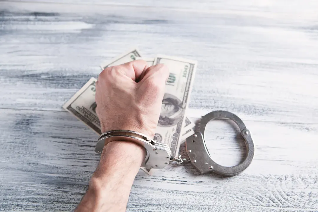 4. Arrested Development (2003) (Image Credits: Unsplash)