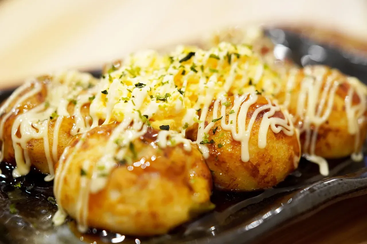 Takoyaki: Japan's Golden Octopus Spheres (Image Credits: Pixabay)