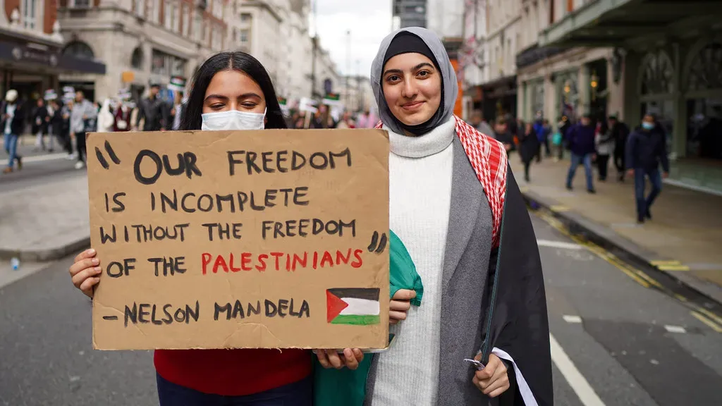 How One British Band Internationalized the Fight Against Apartheid (Image Credits: Flickr)