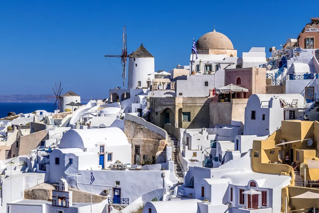 What Exactly Is the Urban Heat Island Effect? (Image Credits: Pixabay)