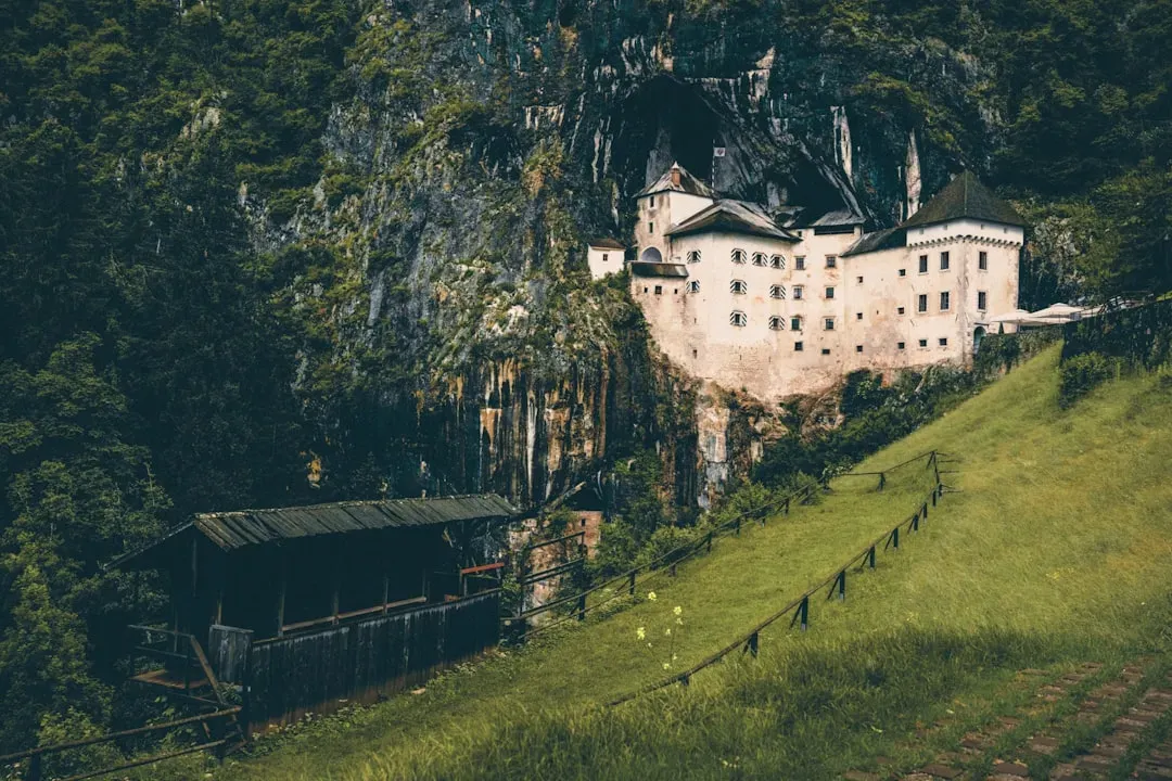 Predjama Castle: The Ultimate Siege Survival System (Image Credits: Unsplash)