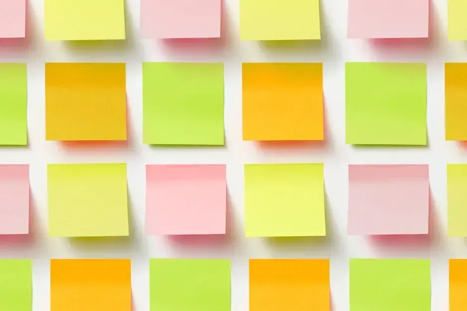 9. Spencer Silver's Failed Adhesive: The Mistake That Became the Post-it Note (Image Credits: Pexels)