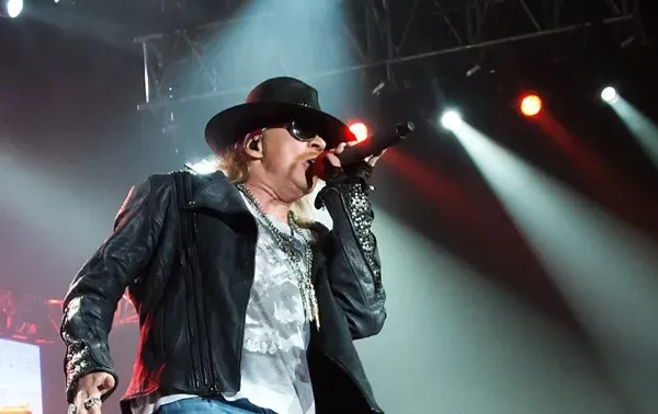 Chinese Democracy by Guns N' Roses: A Perfectionist and a Revolving Door (Image Credits: Wikimedia)