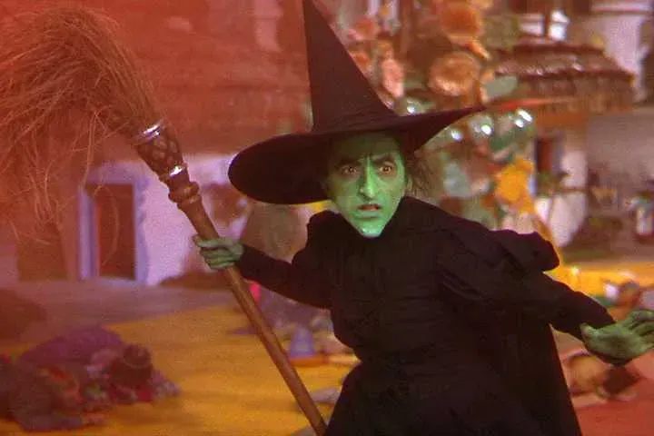 The Munchkin Who Supposedly Died on The Wizard of Oz Set (Tom McKinnon, Flickr, CC BY-SA 2.0)