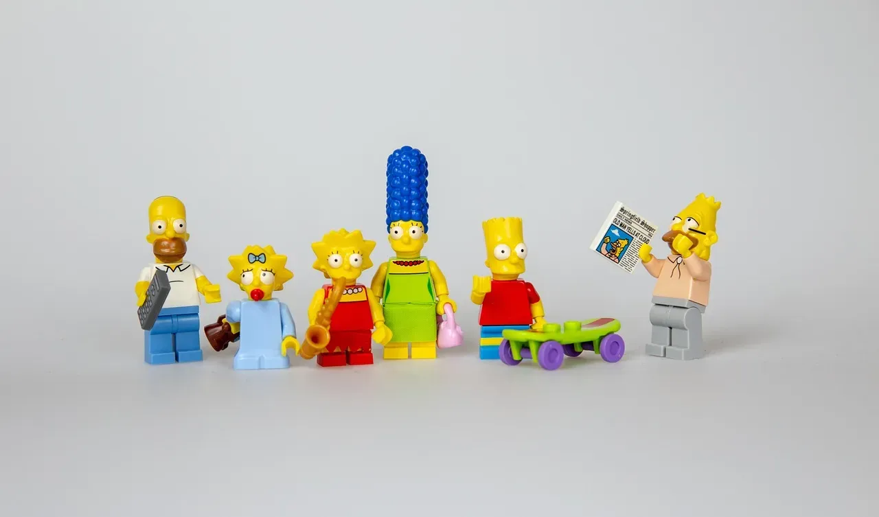 2. Marge Simpson – Julie Kavner (Image Credits: Pixabay)
