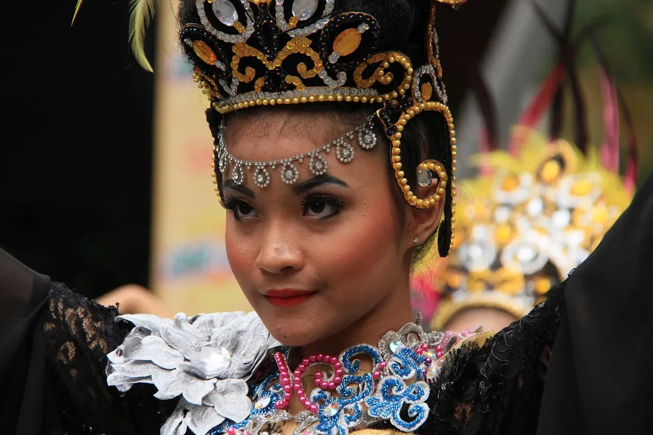 Asian Festivals Blend Tradition with Cutting-Edge Style (Image Credits: Pixabay)