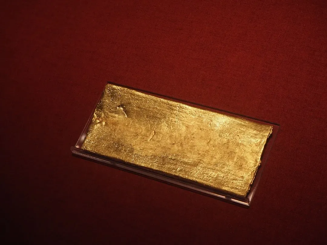 5. Drake's Plate of Brass - California History Written in Fraud (Image Credits: Unsplash)