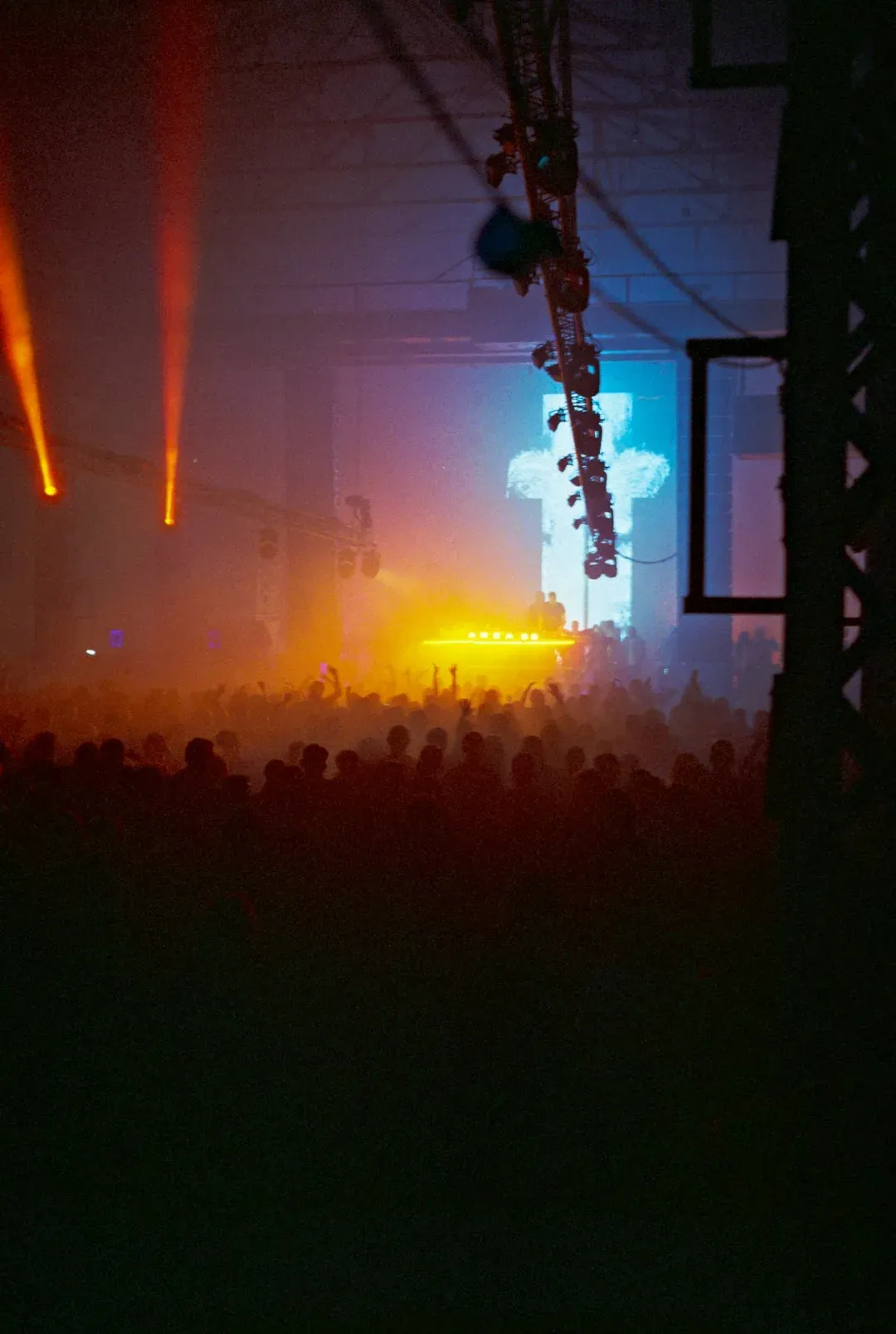 Speakerboxxx/The Love Below by OutKast (2003) (Image Credits: Unsplash)