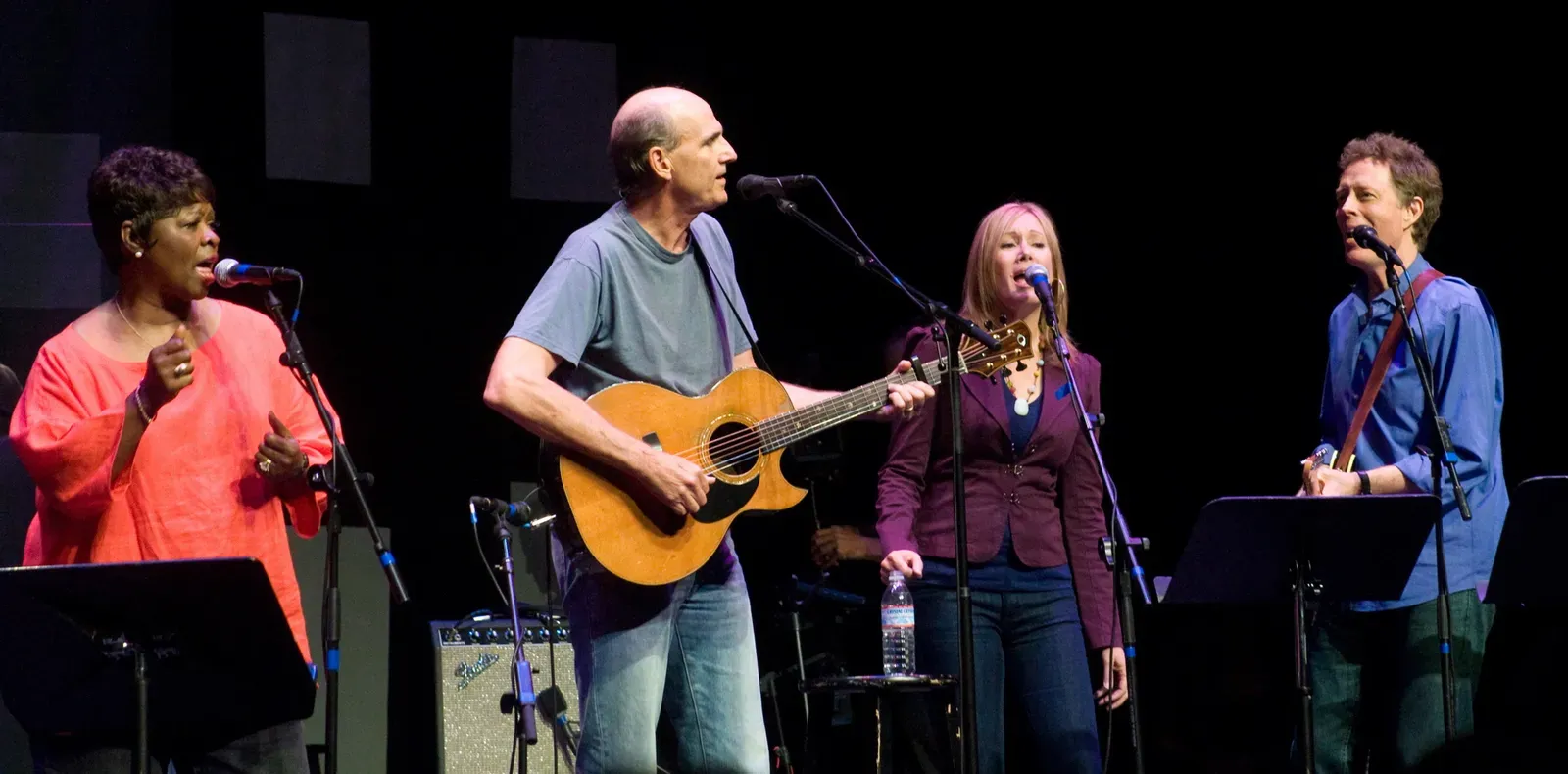 6. James Taylor and Suzanne Schnerr, "Fire and Rain" (By ETownHall, CC BY-SA 3.0)