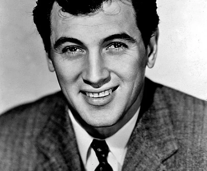 Rock Hudson: Keeping an AIDS Diagnosis Hidden During Dynasty (Image Credits: Wikimedia)