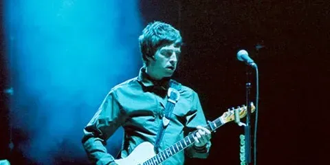 Oasis, "Wonderwall" (1995) (Image Credits: Wikimedia)