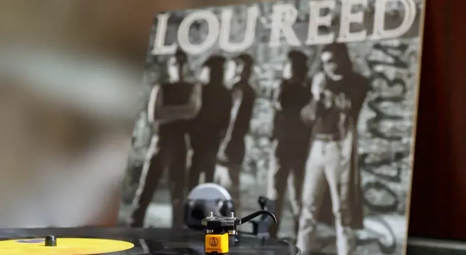 Metal Machine Music by Lou Reed (Image Credits: Pexels)