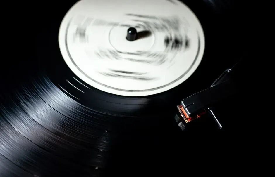 How to Check If Your CDs Are Worth Something (Image Credits: Pexels)