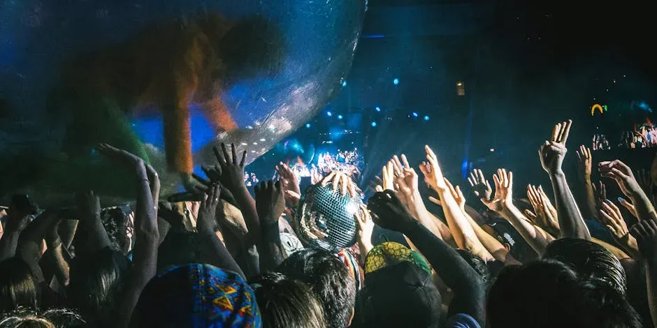 7. Panic! at the Disco's Early Live Breakthrough (Image Credits: Pexels)