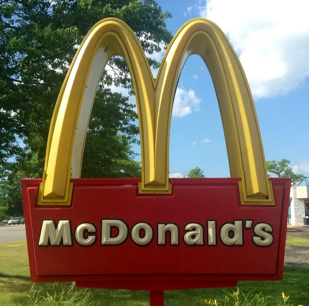 McDonald's Golden Arches: From Architecture to Icon (Image Credits: Flickr)