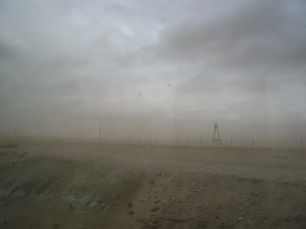 A Desert Basin Built for Dust (sophiedp, Flickr, CC BY 2.0)