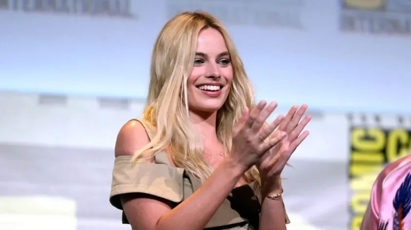 Margot Robbie learned to ice skate from scratch for I, Tonya (Image Credits: Flickr)