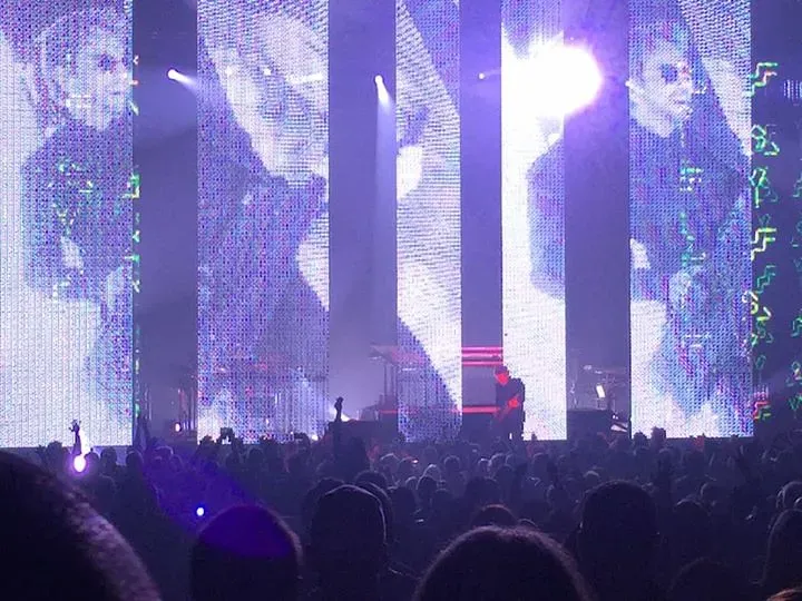 6. Jean-Michel Jarre, La Défense, Paris, 1990 - A City as a Canvas (softdetours, Flickr, CC BY 2.0)