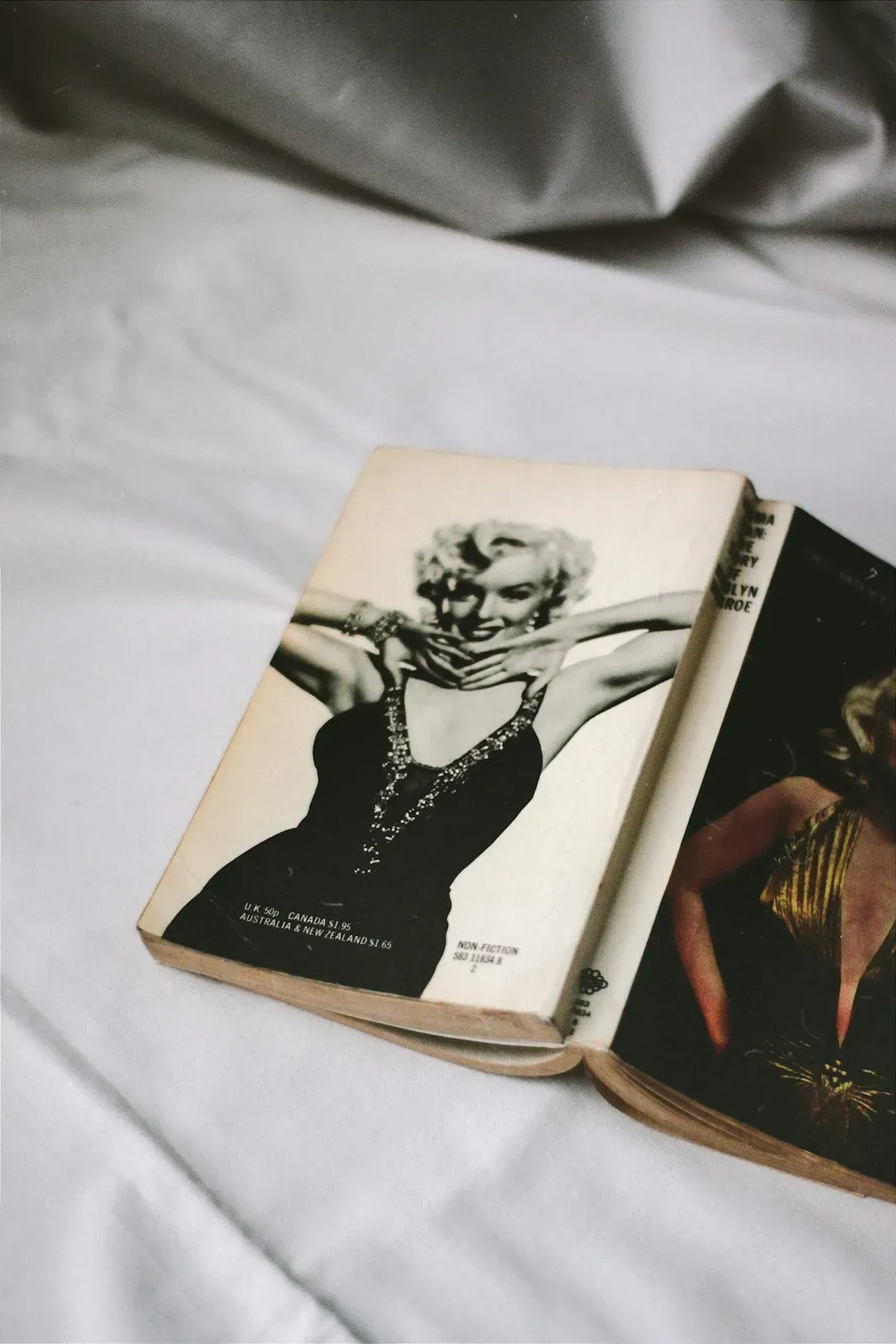 Marilyn Monroe and the Complexity Beneath Beauty (Image Credits: Unsplash)