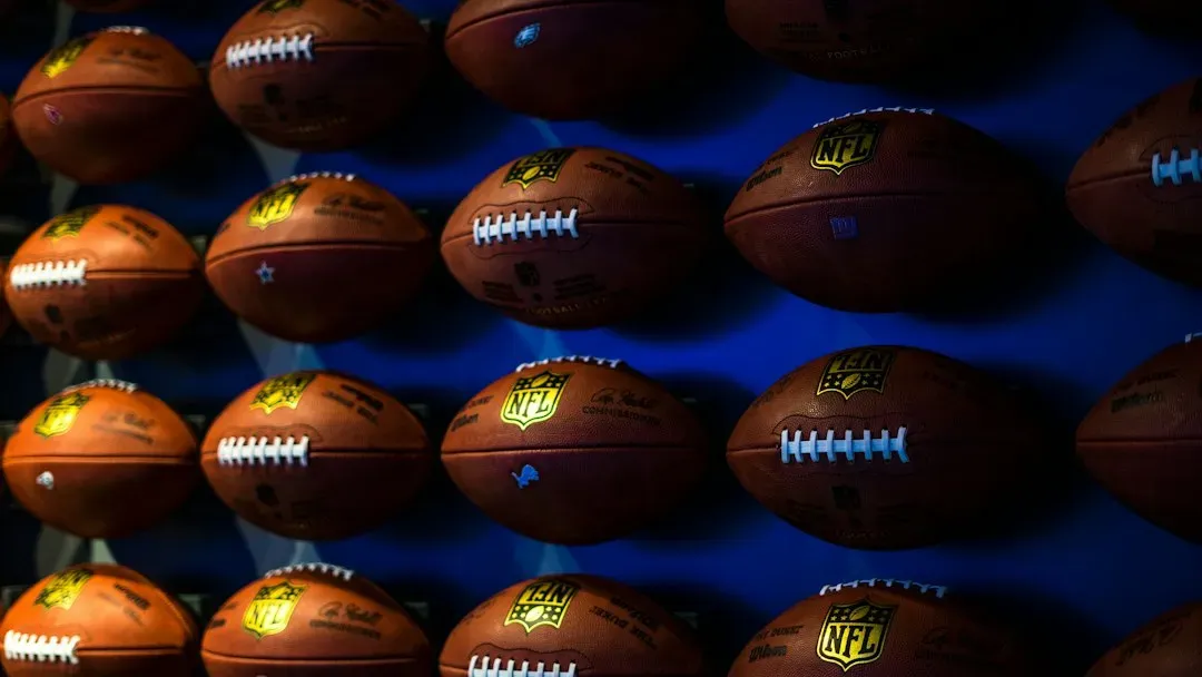 Super Bowl LI on Fox (2017) (Image Credits: Unsplash)