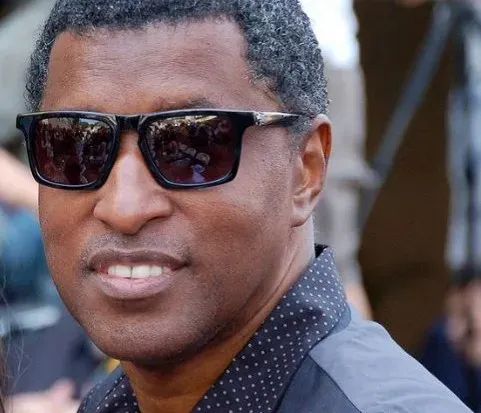 Babyface: The Quiet Force Behind a Decade of R&B (Image Credits: Wikimedia)