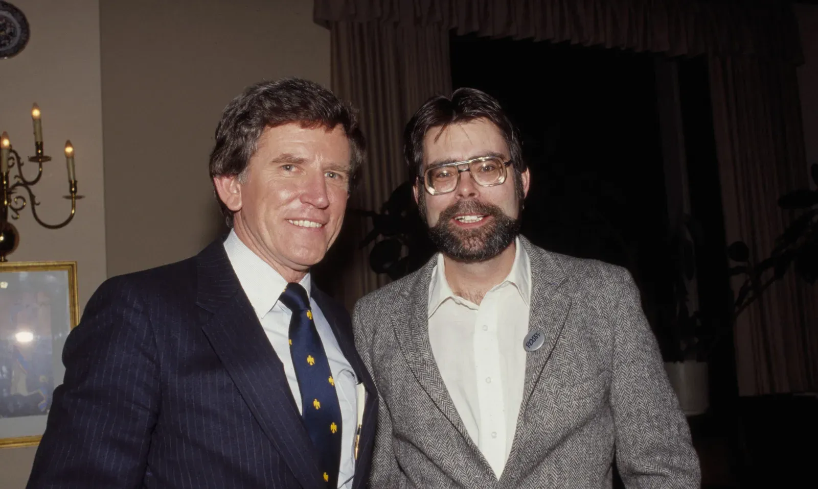 Stephen King's The Stand and IT (Image Credits: Wikimedia)