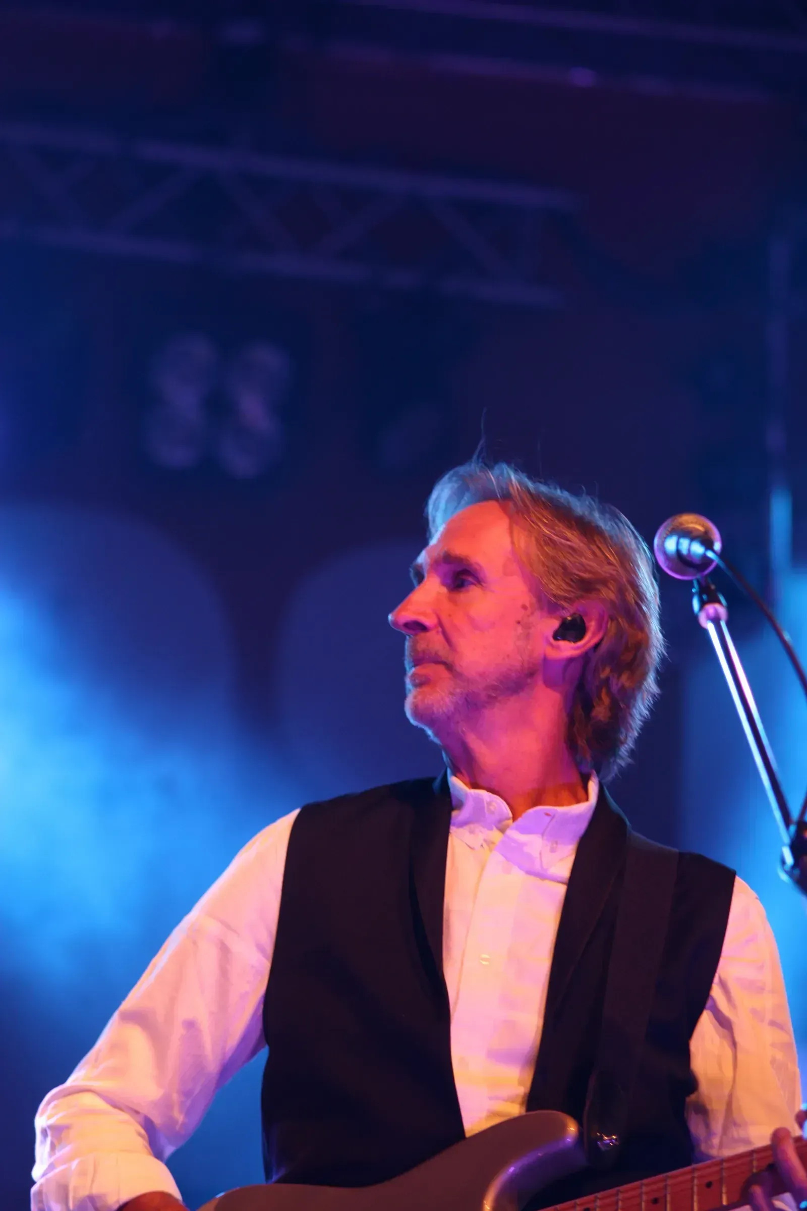 7. "The Living Years" - Mike and the Mechanics (1988) (Image Credits: By Oliver Abels (SBT), CC BY-SA 3.0)