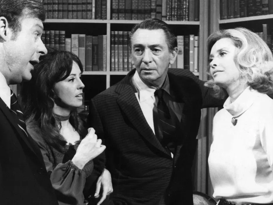 Days of Our Lives (eBay item
photo front

photo back, Public domain)