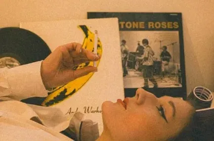 2. The Velvet Underground & Nico (1967) (Image Credits: Pexels)