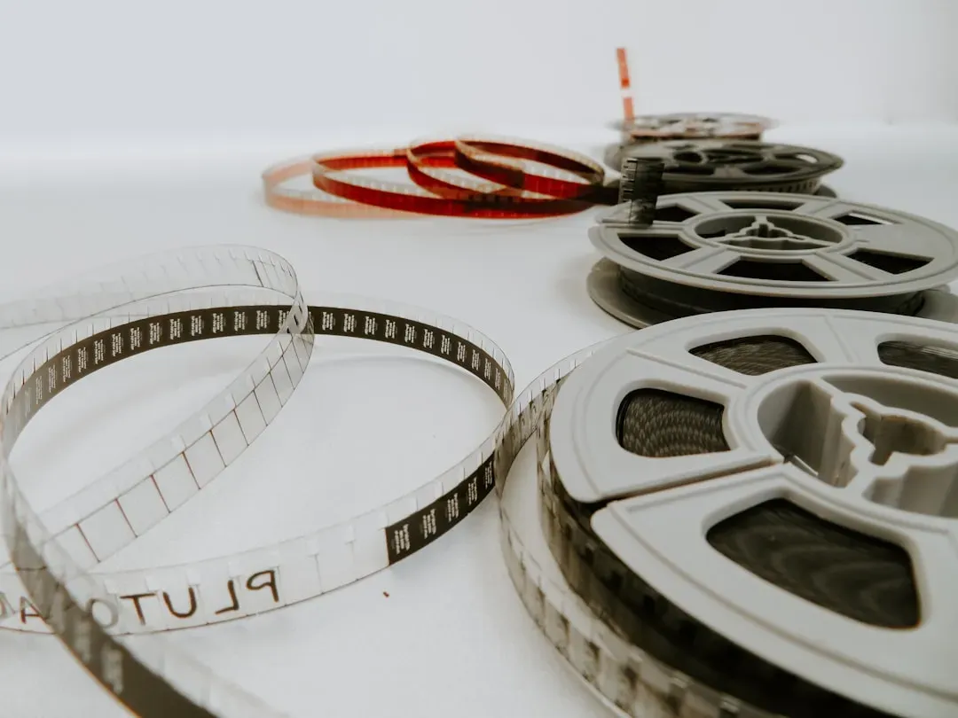 Clerks (1994): The Ending That Almost Left Dante Dead (Image Credits: Unsplash)