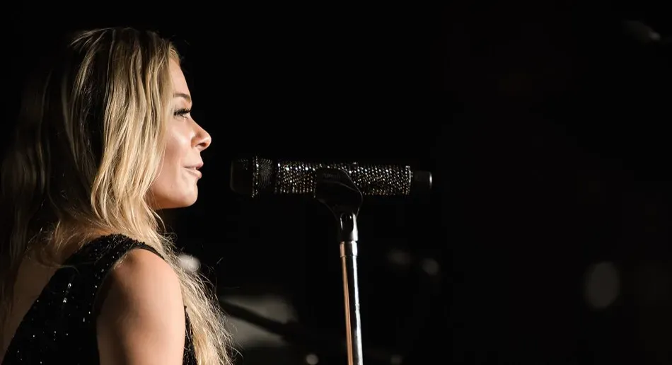 4. LeAnn Rimes, Blue (Image Credits: Flickr)