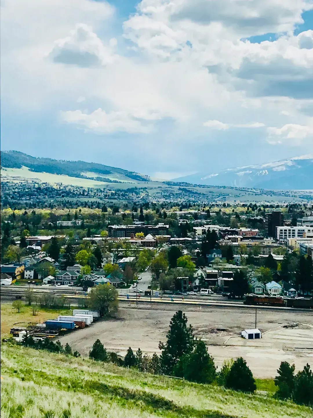Under The Big Sky: Montana's Wilderness Festival (Image Credits: Unsplash)