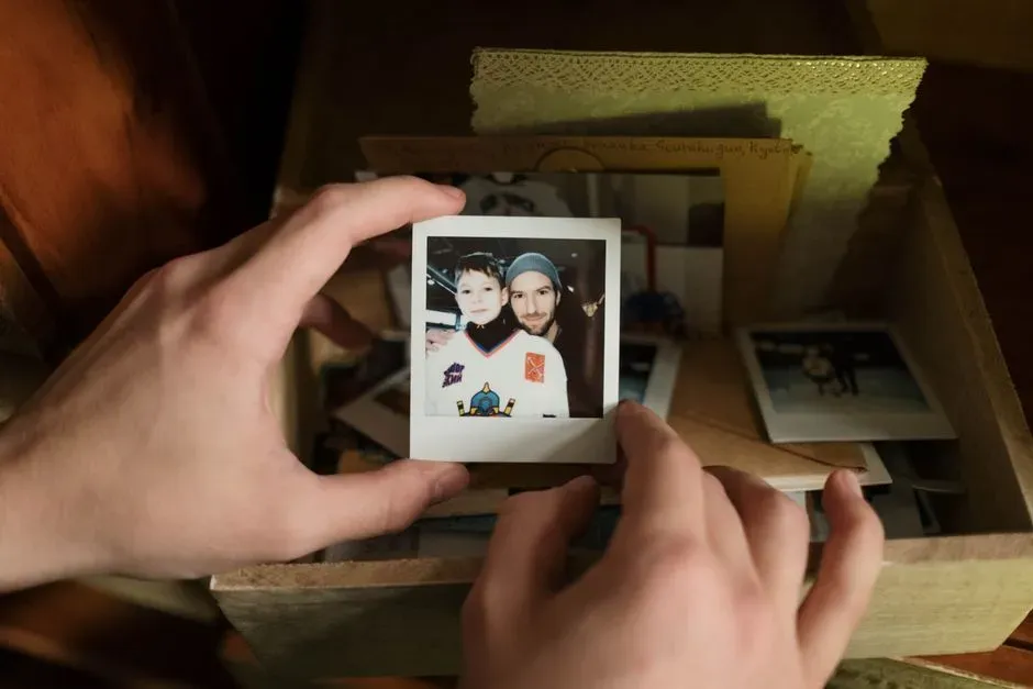 2. Memento (2000) (Image Credits: Pexels)