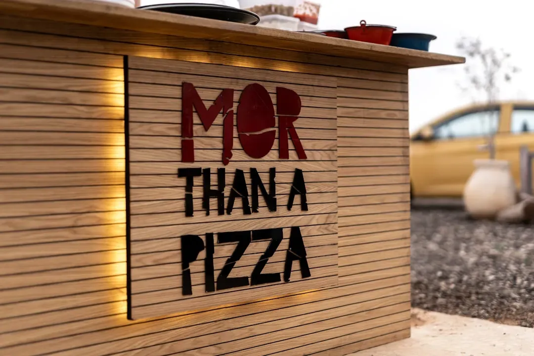 The Kansas City Connection: Bugs in the Pizzeria (Image Credits: Unsplash)