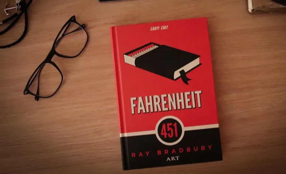 5. Fahrenheit 451 - Ray Bradbury (1953) (Image Credits: Unsplash)