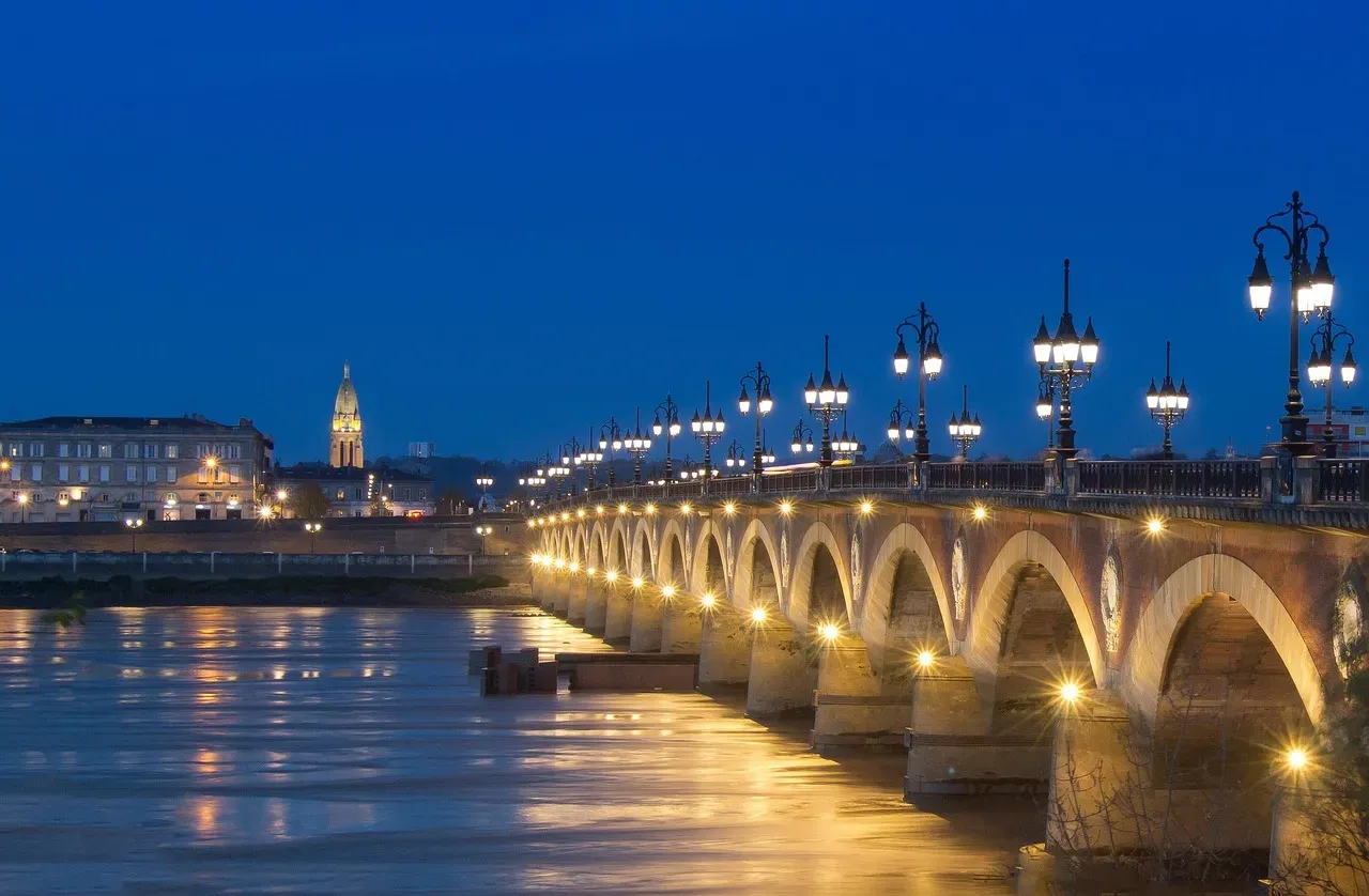 7. "Bridge Over Troubled Water" (Image Credits: Pixabay)