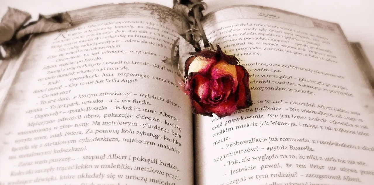 Howl and Other Poems by Allen Ginsberg (Image Credits: Pixabay)