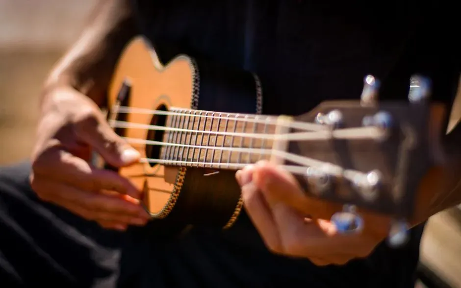7. Riptide – Vance Joy (2013) (Image Credits: Pexels)