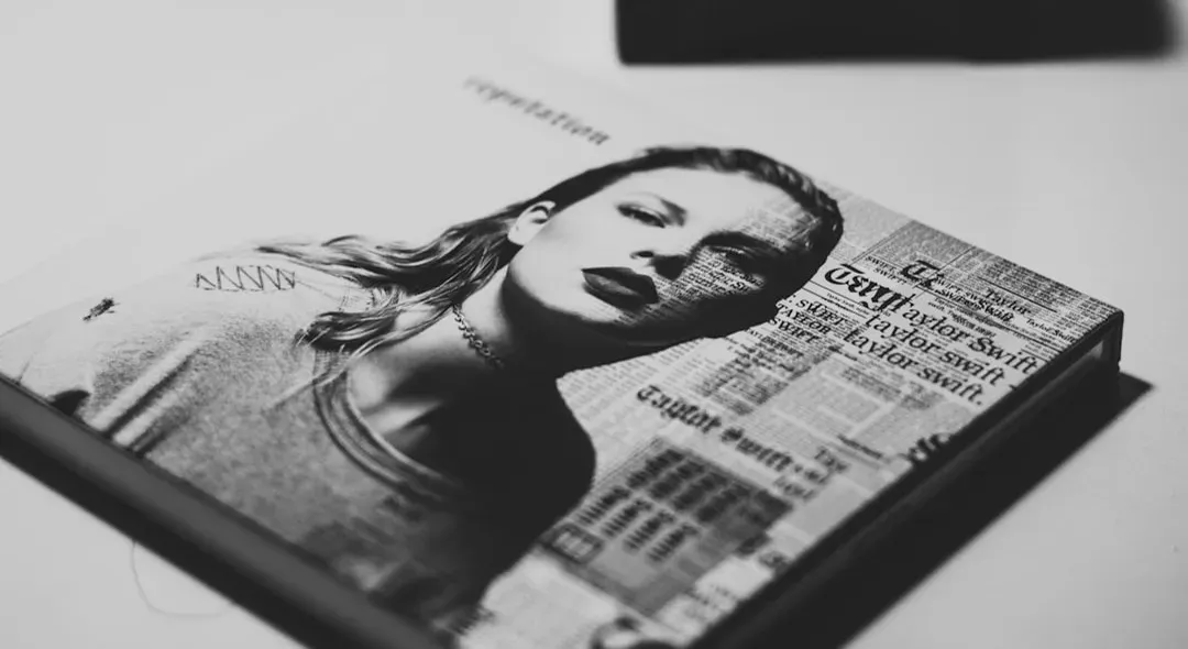 Shake It Off by Taylor Swift (Image Credits: Unsplash)