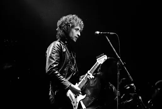 Bob Dylan: the never-ending road (originally posted to Flickr as Bob Dylan, CC BY-SA 2.0)