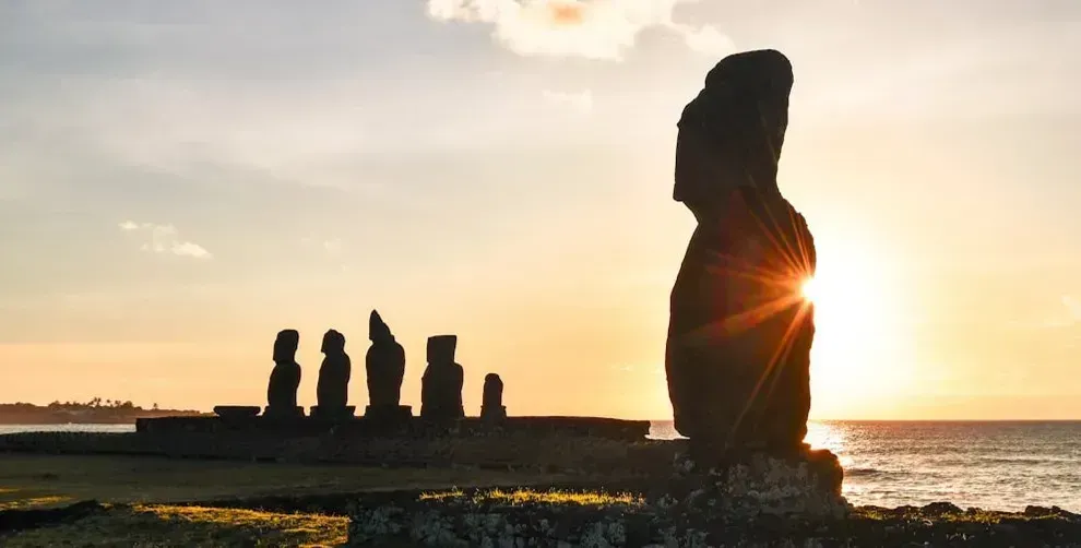 7. The Rapa Nui: An Island Civilization That Consumed Itself (Image Credits: Unsplash)