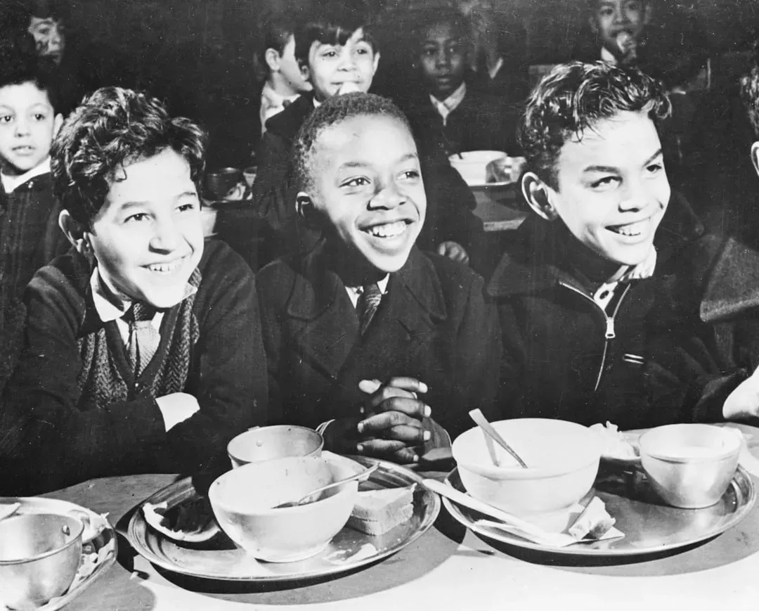 8. America's School Lunch Program Was Born From Military Planning, Not Concern for Children (Image Credits: Unsplash)