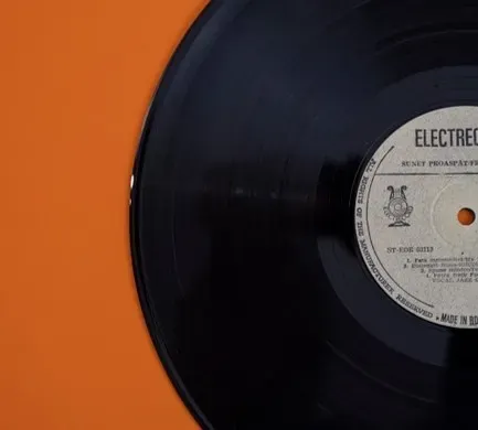 The Zombies - Odessey and Oracle (1968) - Released Into Silence (Image Credits: Pexels)