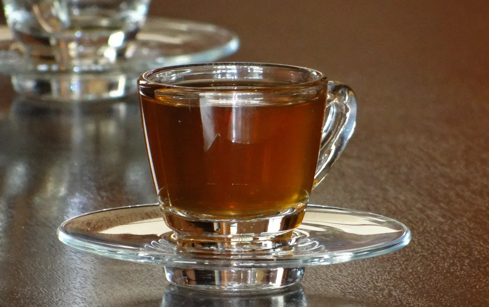 Green Tea and Ginseng: Traditional Chinese Medicine's Anti-Aging Duo (Image Credits: Wikimedia)