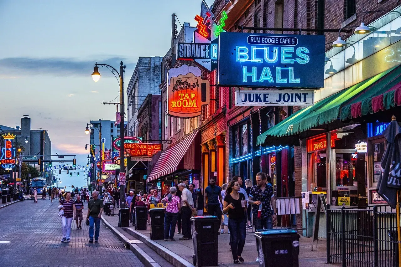 Memphis: Where Blues and Soul Came Alive (Image Credits: Pixabay)