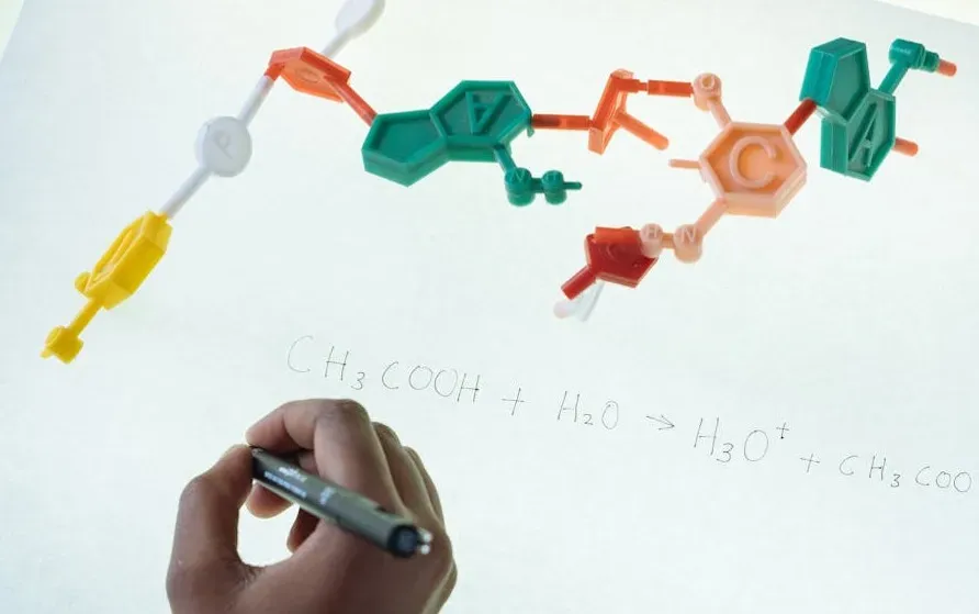 8. Carolyn Bertozzi - The Chemist Who Brought Chemistry to Life, Literally (Image Credits: Pexels)