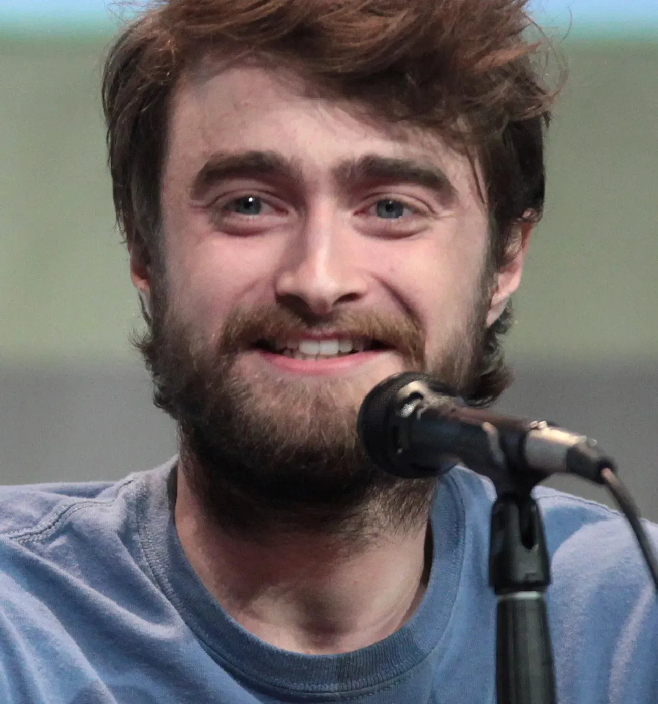 Daniel Radcliffe: From Boy Wizard to Broadway Powerhouse (Image Credits: Wikimedia)