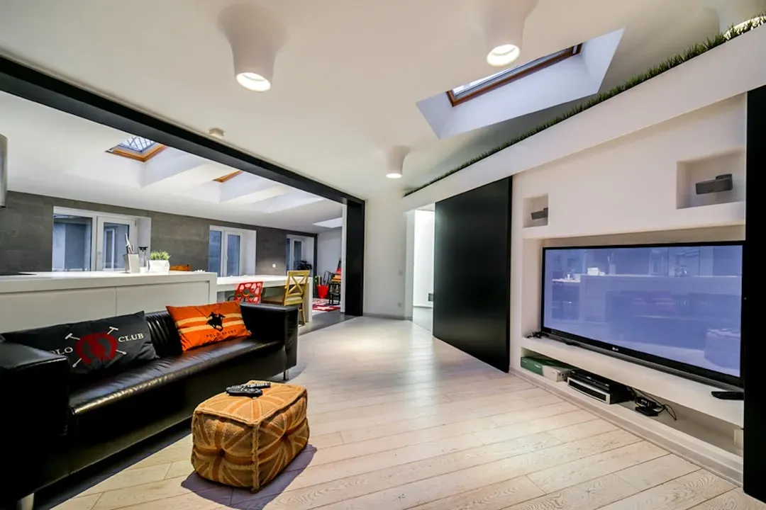 Energy Efficiency: Older Homes vs. What's Available Now (Image Credits: Unsplash)