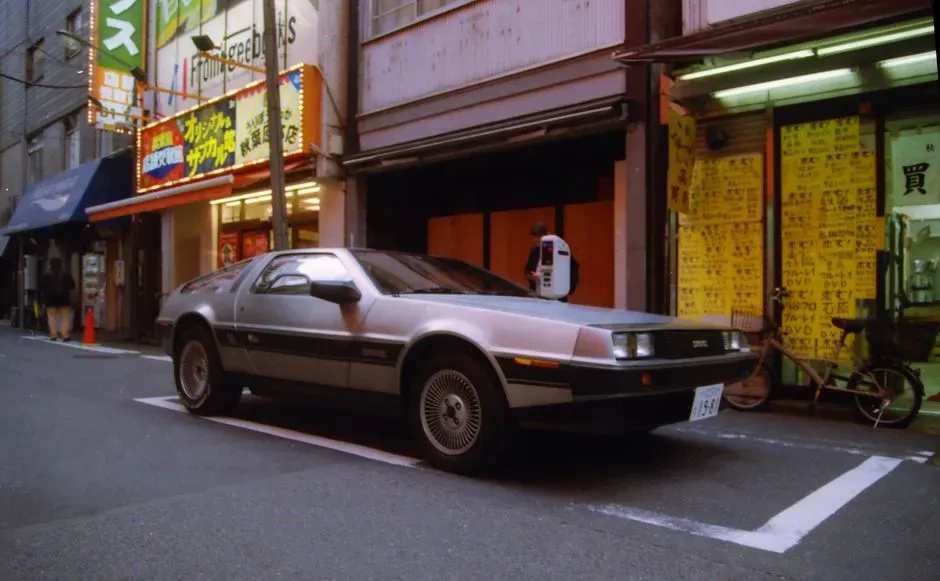 DeLorean DMC-12 in Back to the Future (Image Credits: Pexels)