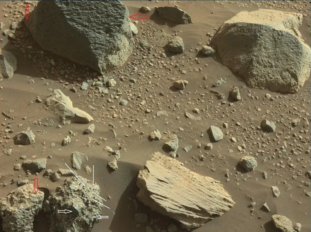 Mars Rocks Show Potential Signs of Ancient Life (Image Credits: Flickr)